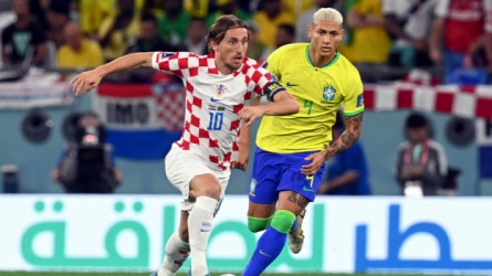 مودريتش يكتب التاريخ برقم قياسي لم يحققه سوى رونالدو!