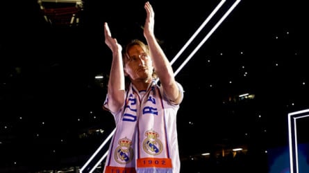  تحقيق حلم الطفولة وخوفا من مواجهة ريال مدريد.. أسرار اختيار مودريتش لميلان!