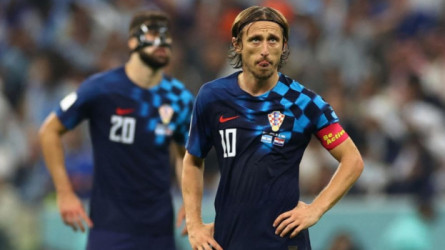 مودريتش يصدم الجميع بقرار جديد.. الحلم الكرواتي مستمر في 2024