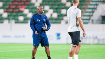 موسيماني يطلب من الأهلي ضم نجم الدوري الإنجليزي