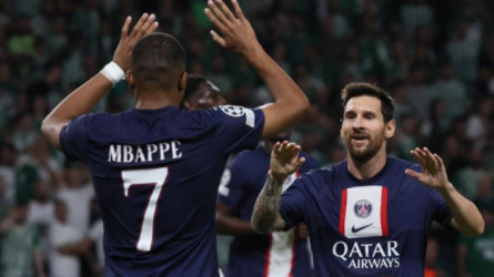 طلبت من ميسي البقاء.. تصريحات مثيرة من رجل باريس الجديد