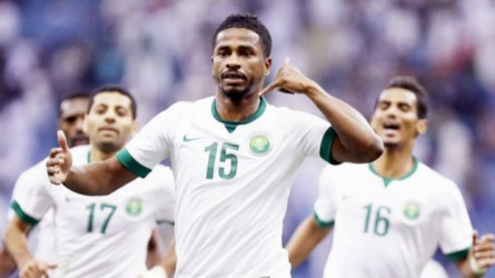 الشمراني يحسم الجدل: لم أعتزل اللعب.. وكأس العالم الفيصل