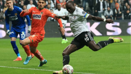 أبو بكر ينفجر بعد الرحيل عن النصر بهدف استثنائي مع بشكتاش