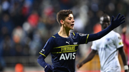 ريال مدريد يهزم برشلونة ويفوز بالحرب على ميسي الجديد