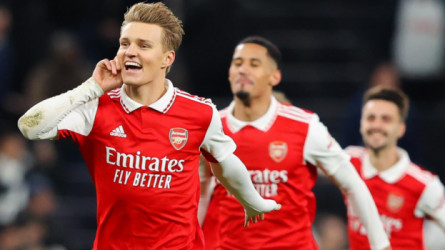 بعد ضياع حلم الدوري.. نجم أرسنال يتحدى مانشستر سيتي