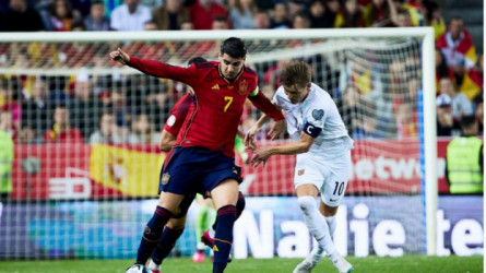 إسبانيا تضرب النرويج بثلاثية في تصفيات أمم أوروبا