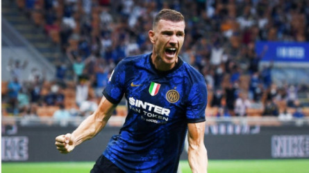 أول عرض رسمي من الهلال لضم دزيكو من إنتر ميلان