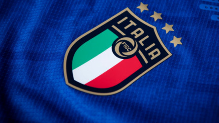 واقعة مقززة في إيطاليا تمنح لاعبا البطاقة الحمراء !