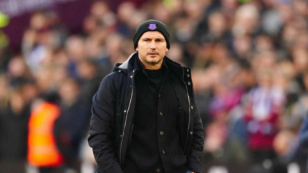 إقالة لامبارد من تدريب إيفرتون تقترب بعد الخسارة رقم 11