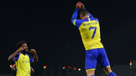 بعد تألقه اللافت.. النصر يكافئ نجمه بعقد جديد