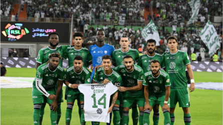 قبل ساعات من الكلاسيكو.. أزمة في معسكر الأهلي