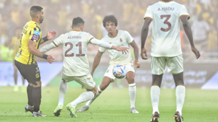 الشوط الأول| الاتحاد يتعادل سلبيا مع النصر في كلاسيكو الجوهرة