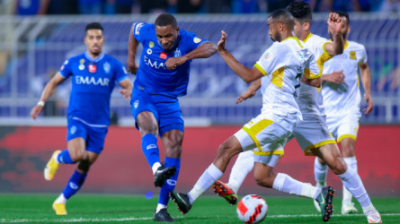 مفاجأة.. نجم جديد من الهلال يقترب من المشاركة بكلاسيكو الاتحاد