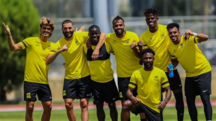 نجم الاتحاد الجديد يقرر الرحيل بسبب نونو سانتو.. ماذا يحدث؟