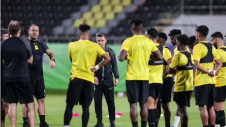 البلوي: ما يحدث في الاتحاد عيب.. الهلال خصم من نجمه مليون ريال!