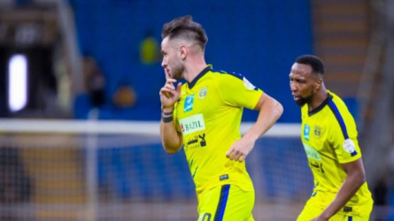 التعاون يغازل نجم برشلونة بعرض كبير.. الدعم السعودي مستمر