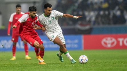 الأخضر يودع خليجي 25 بخسارة قاسية أمام عمان.. والعراق يتأهل