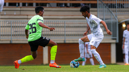 الطائي يخسر وديا بثنائية آيك لارنكا