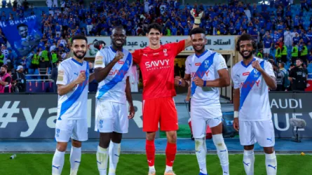 تعليق مفاجئ من مدرب مومباي قبل مواجهة الهلال