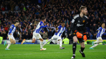 برايتون يشعل صراع التأهل الأوروبي بفوز قاتل على مانشستر يونايتد