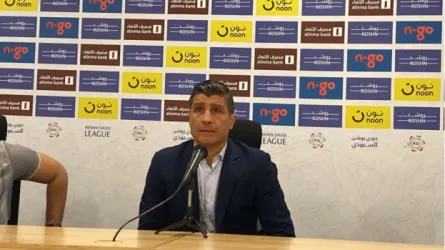 إيمانويل ينتقد حكم الفيحاء.. والقادري يصف التعادل بالنتيجة العادلة أمام الحزم