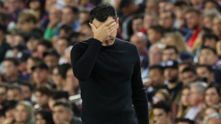 فيديو| تشافي حزين في أخر تدريباته مع برشلونة قبل الرحيل 