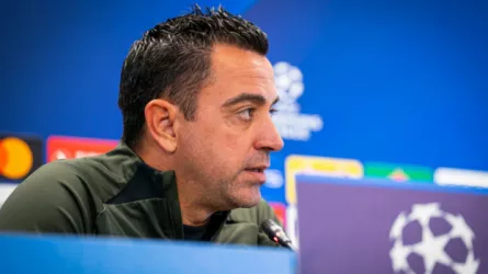 ثورة في برشلونة.. انقلاب ضد تشافي بعد هزيمة شاختار