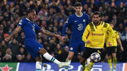 لماذا تم تغيير موعد مباراة تشيلسي ودورتموند؟.. مفاجأة غريبة