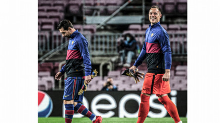 تير شتيجن يعلق على عودة ميسي لبرشلونة ويتحدث عن الكلاسيكو