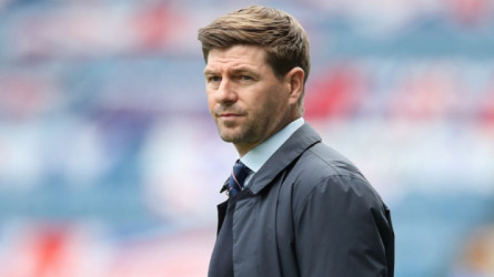 الاتفاق يستهدف نجم برشلونة السابق ويصارع الهلال على مهاجم إسبانيا