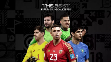 بونو ينافس بطل المونديال على جائزة أفضل حارس مرمى في العالم
