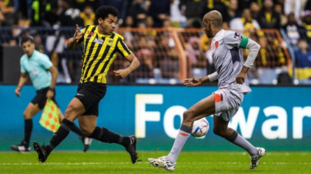 سعودي سبورت يكشف.. هل أخطأ حكم السوبر بإلغاء هدف رومارينيو