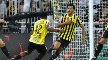 رومارينيو يتعاطى المنشطات أمام النصر؟.. وكيله يحسم الجدل