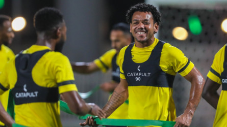 رومارينيو يقلق جماهير الاتحاد.. وإصابة مفاجئة قبل صدام أبها