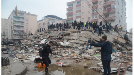  إيقاف الدوري التركي بسبب الزلزال المدمر.. و40 مصارع تحت الأنقاض