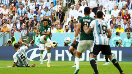  السعودية قد تواجه الأرجنتين في مارس.. معجزة كأس العالم