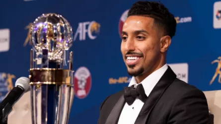 سالم الدوسري بجائزة الأفضل في آسيا.. وعد ناري لجماهير الهلال