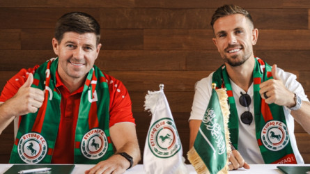 الاتفاق يفرض كلمته.. شارة قيادة هندرسون ترعب إنجلترا