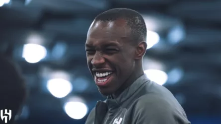 نجم الاتحاد عن انحياز الحكام الهلال.. اللاعب رجله ما انقطعت!