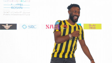 سلطان الفرحان في الاتحاد.. زميل كانتي وعاشق البطاقات الصفراء