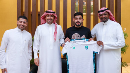 بالصور| الأهلي يعلن ضم سميحان النابت رسميا.. العودة إلى الديار