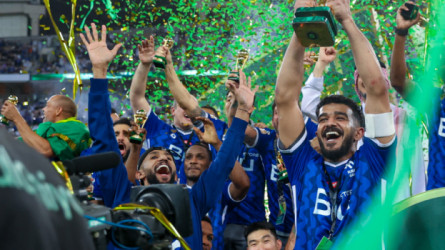 حسم الأمر.. هل يعتزل الفرج والمعيوف في نهاية الموسم؟