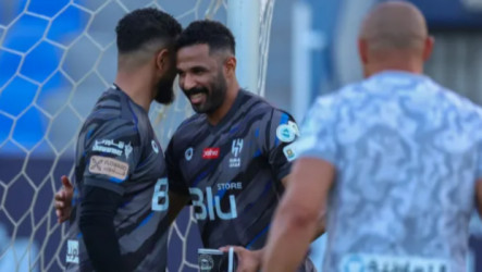 بونو يورط العويس ويكشف حقيقة عقوبة الهلال بالإبعاد