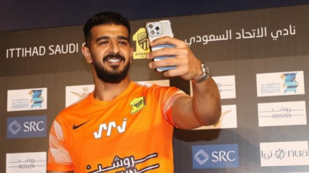  الشباب يتعاقد مع عبدالله المعيوف والاتحاد يتكفل براتبه