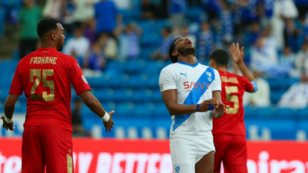 الحكام تبرئ البليهي من تهمة الوداد.. والهلال يحسم أزمة مالكوم