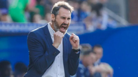 فيسنتي مورينو لن يرحل عن الشباب.. مفاوضات فالنسيا مهددة بالفشل