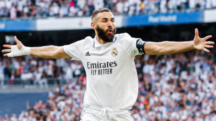 رسميا| الكلمة الأخيرة في تعاقد الاتحاد مع بنزيما