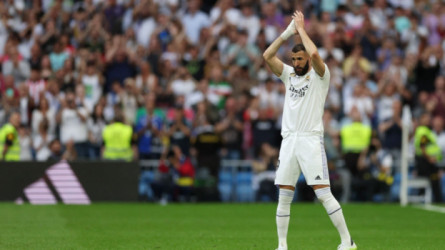 مدرب النصر يثير الجدل عن بنزيما قبل قمة دوري أبطال أوروبا