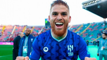 الهلال يعقد من موقف كويلار بعد عرض رسمي مغري