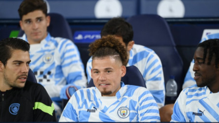 السجن يدمر حياة نجم مانشستر سيتي لـ 12 عاما.. اعترافات صادمة